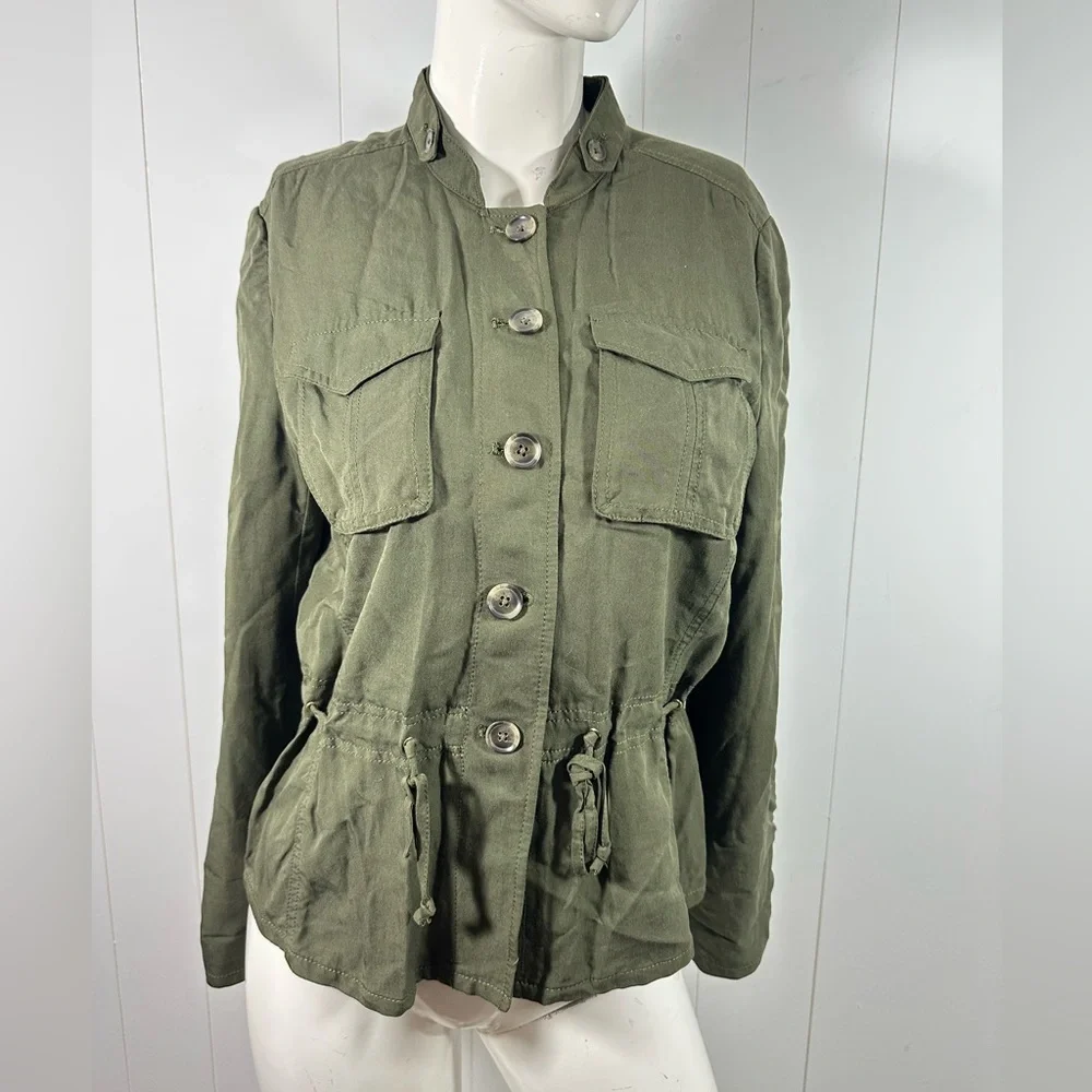 White House Black Market Sz 6 Utility Jacket Shirt Army Green Roll Tab Sleeves